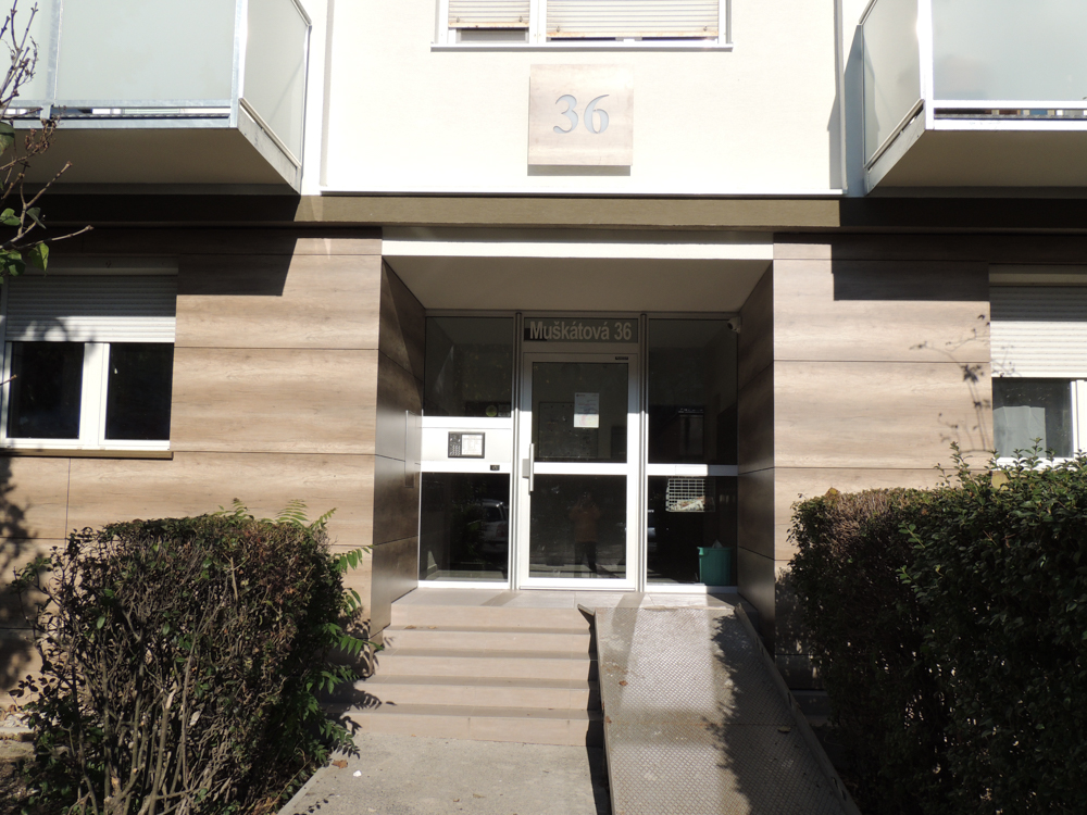 Detaily exteriér - odvetrané fasády Detaily exteriér - odvetrané fasády