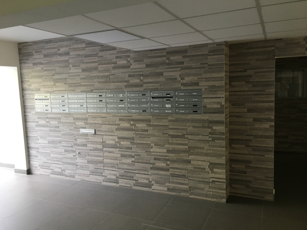 Detaily interiér - poštové schránky Detaily interiér - poštové schránky