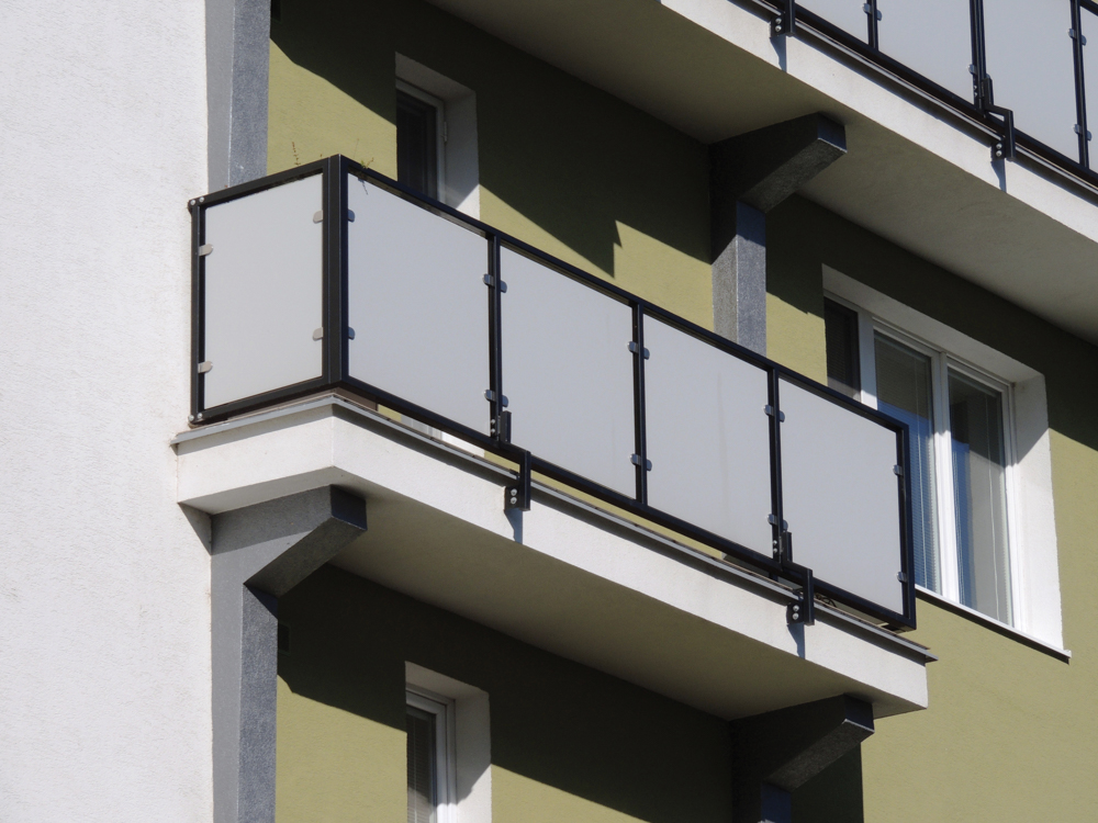 Balkóny a lodžie, Bratislava, Riazanská 72-74