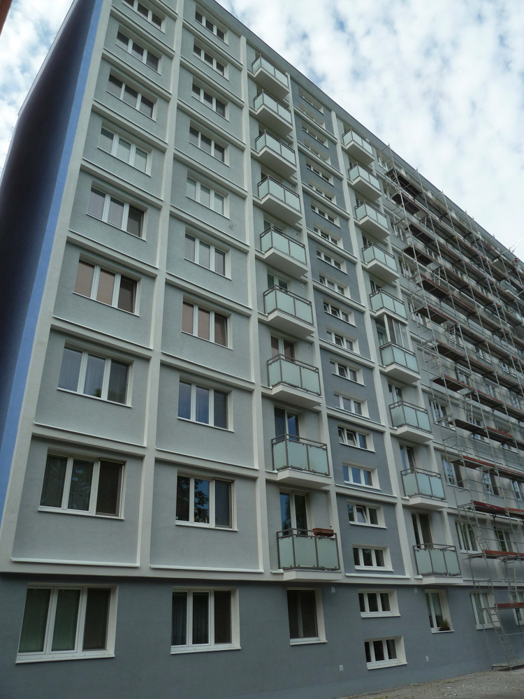 Astrova 50 52 obnova budovy