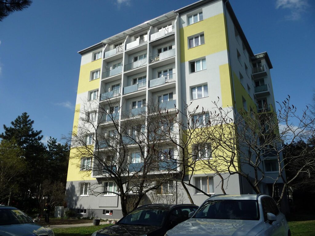 Hagarova 11 obnova a zateplenie bytoveho domu