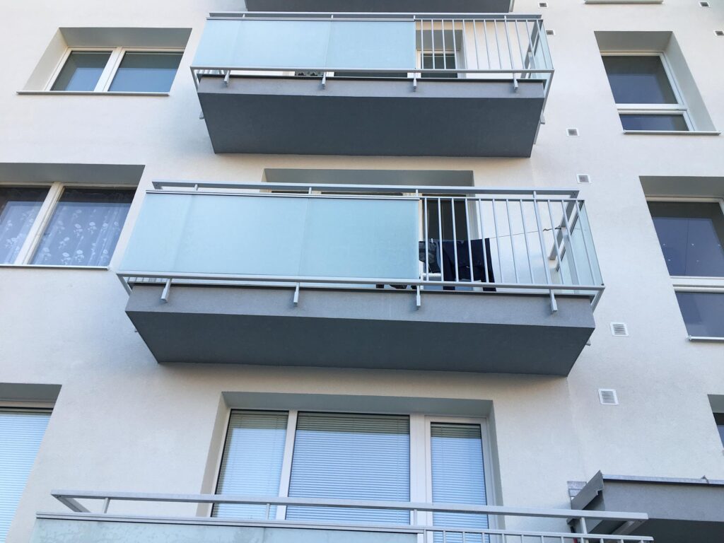 Obnova bytového domu Madačová